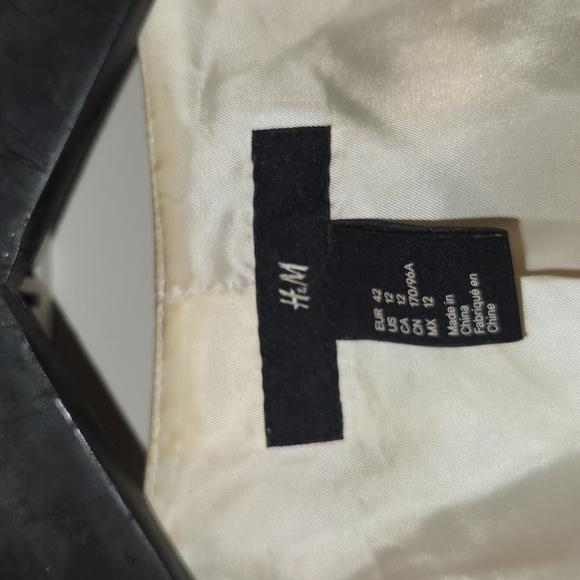 H & M Woman's Lined Blush Pink Blazer - Picture 2 of 6